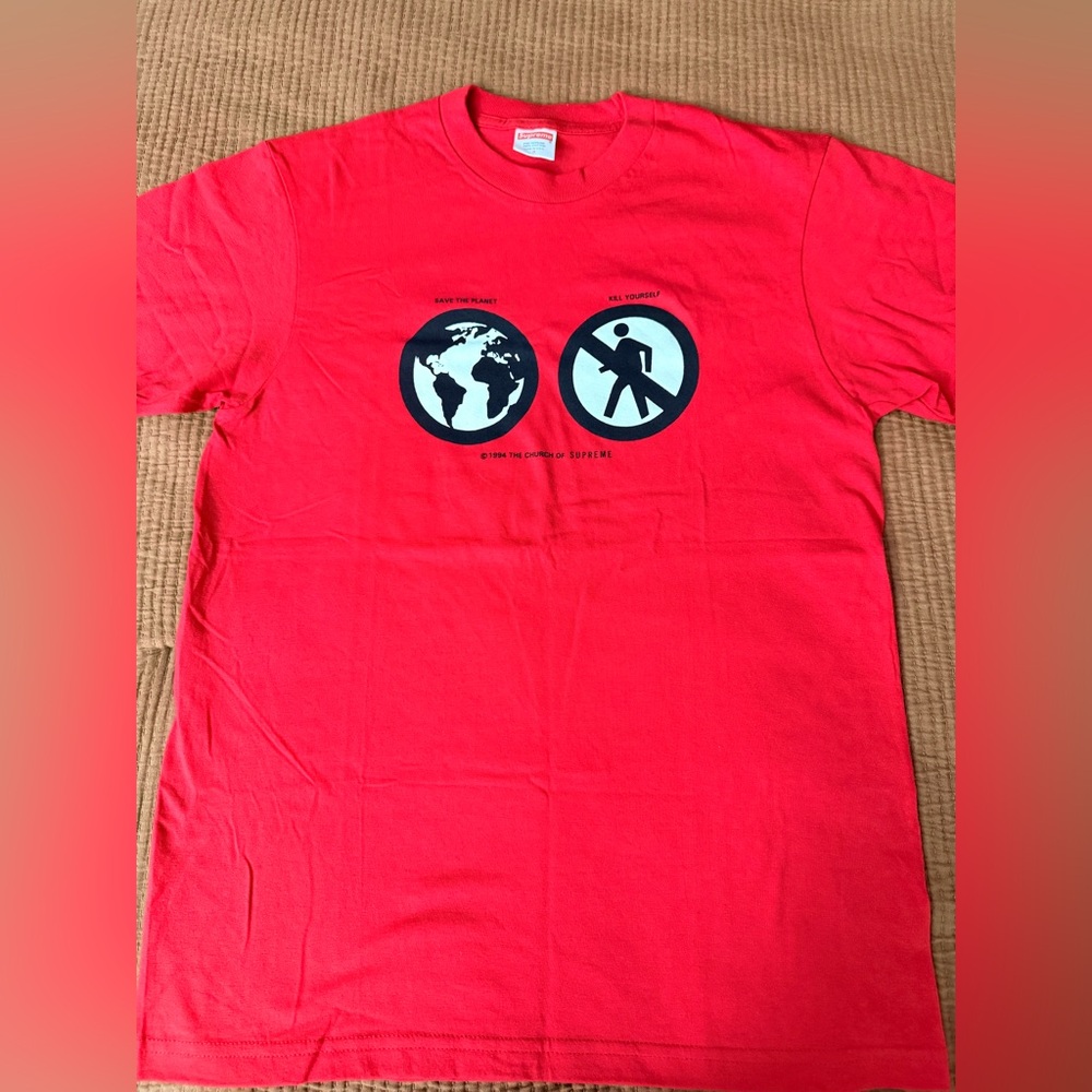 Supreme 
Men’s size S
Red Graphic T-Shirt